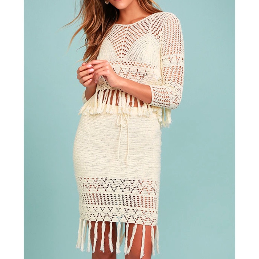 BNWT Minkpink knit fringe edge skirt, cream, XS